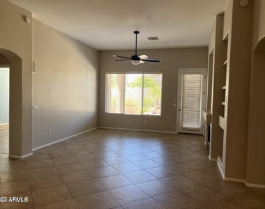 7922 W Ross Avenue - Photo Thumbnail 3