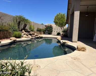 7922 W Ross Avenue - Photo Thumbnail 21