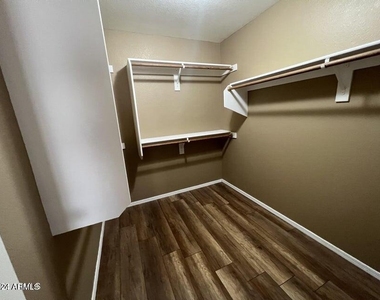 7922 W Ross Avenue - Photo Thumbnail 17