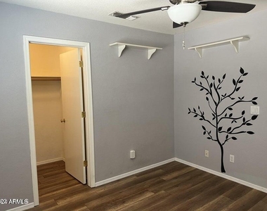7922 W Ross Avenue - Photo Thumbnail 13