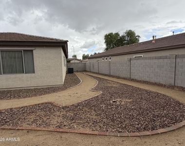 8811 W Nicolet Avenue - Photo Thumbnail 16