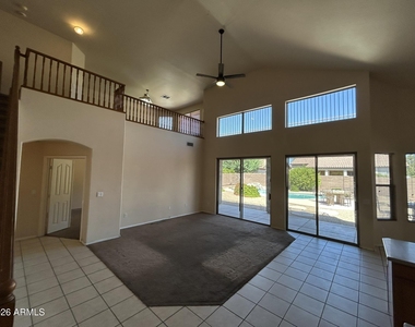 1240 E Baylor Court - Photo Thumbnail 9