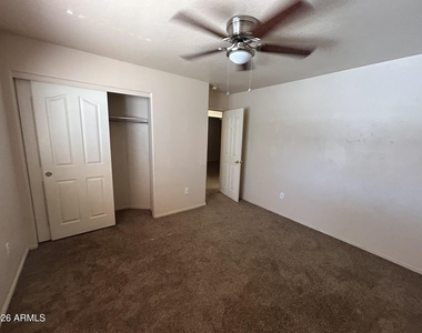 1240 E Baylor Court - Photo Thumbnail 25