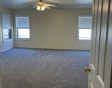3464 E Wyatt Way - Photo Thumbnail 9
