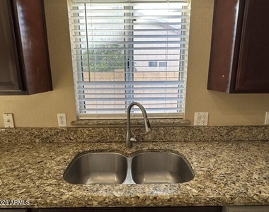 4833 W Taro Drive - Photo Thumbnail 14