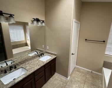 4833 W Taro Drive - Photo Thumbnail 32