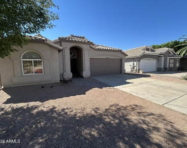 1671 W Princeton Avenue - Photo Thumbnail 2