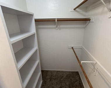 1671 W Princeton Avenue - Photo Thumbnail 24