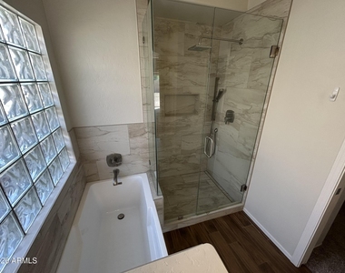 1671 W Princeton Avenue - Photo Thumbnail 22