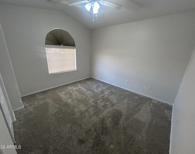 1671 W Princeton Avenue - Photo Thumbnail 15