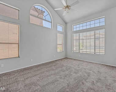 6410 W Hackamore Drive - Photo Thumbnail 7