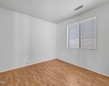 6410 W Hackamore Drive - Photo Thumbnail 27