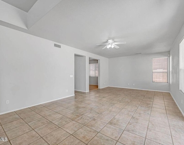 6410 W Hackamore Drive - Photo Thumbnail 24