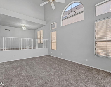 6410 W Hackamore Drive - Photo Thumbnail 10