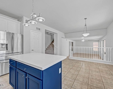 6410 W Hackamore Drive - Photo Thumbnail 17