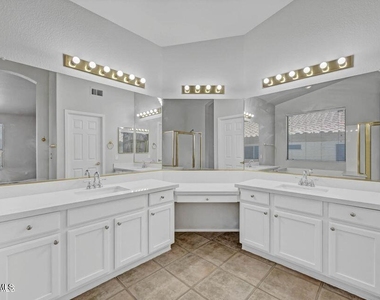 6410 W Hackamore Drive - Photo Thumbnail 46