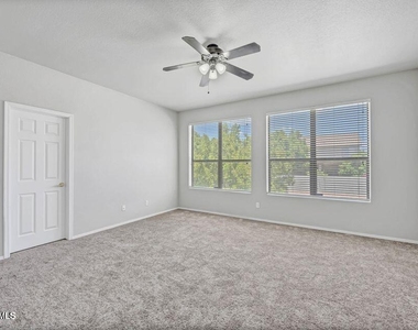 6410 W Hackamore Drive - Photo Thumbnail 32