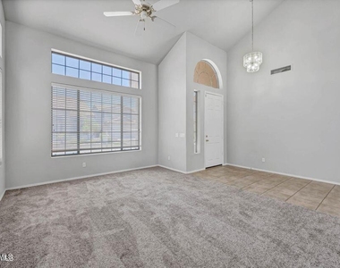 6410 W Hackamore Drive - Photo Thumbnail 8