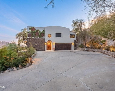 7044 N Hillside Drive - Photo Thumbnail 55