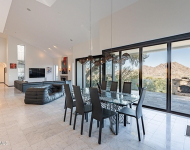 7044 N Hillside Drive - Photo Thumbnail 18