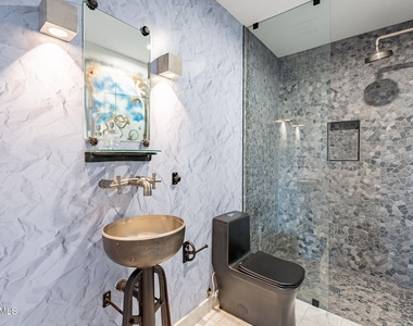 7044 N Hillside Drive - Photo Thumbnail 29