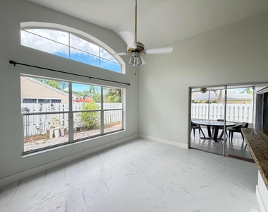 5305 Nw 54th Street Nw - Photo Thumbnail 17