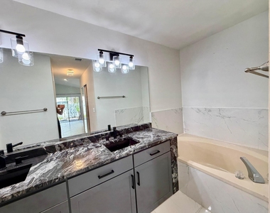 5305 Nw 54th Street Nw - Photo Thumbnail 21