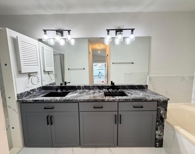 5305 Nw 54th Street Nw - Photo Thumbnail 24