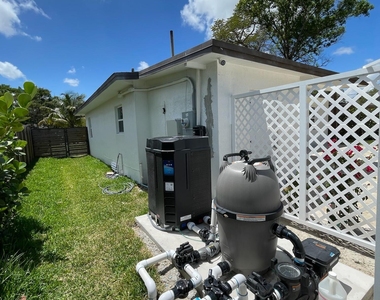 1564 Sw 28th Terrace - Photo Thumbnail 27