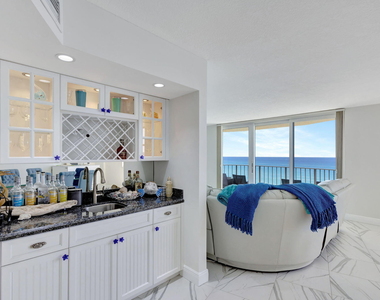 5420 N Ocean Drive - Photo Thumbnail 9