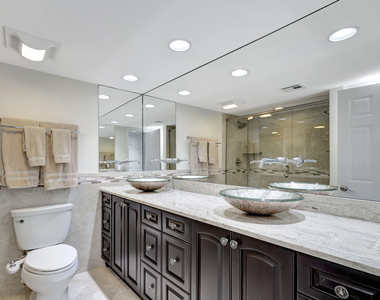 5420 N Ocean Drive - Photo Thumbnail 14