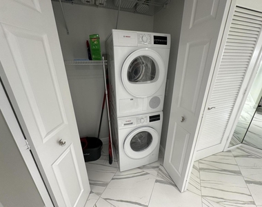 5420 N Ocean Drive - Photo Thumbnail 2