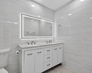 1050 Summit Place Circle - Photo Thumbnail 8