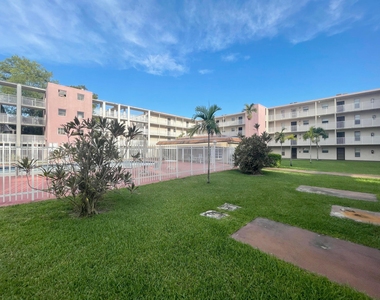 2800 Nw 56th Avenue - Photo Thumbnail 14
