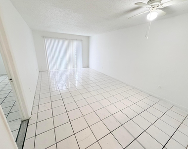 2800 Nw 56th Avenue - Photo Thumbnail 2