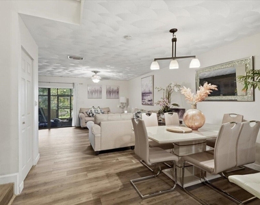 9240 Nw 14th Street - Photo Thumbnail 5