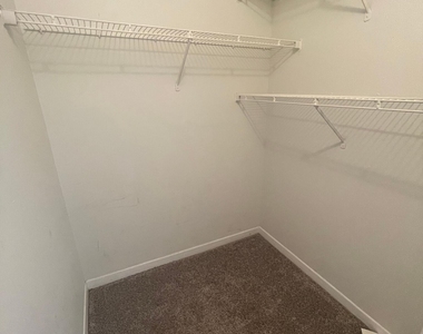 718 Executive Center Drive - Photo Thumbnail 9