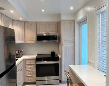 3150 N Palm Aire Drive - Photo Thumbnail 3