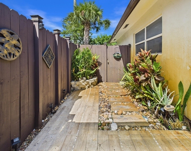3200 Nw 5th Terrace - Photo Thumbnail 34