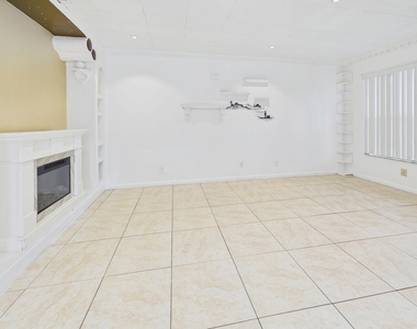 3200 Nw 5th Terrace - Photo Thumbnail 8