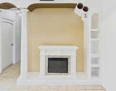 3200 Nw 5th Terrace - Photo Thumbnail 6