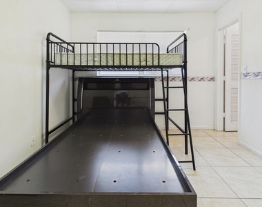 3200 Nw 5th Terrace - Photo Thumbnail 25