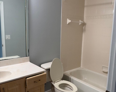 2155 Se Eatonville Drive - Photo Thumbnail 19