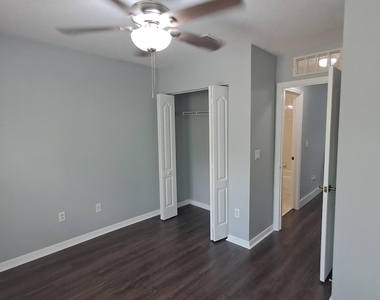 2155 Se Eatonville Drive - Photo Thumbnail 20