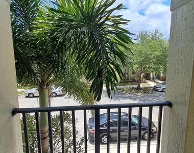 2155 Se Eatonville Drive - Photo Thumbnail 36