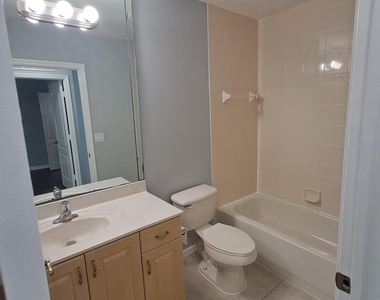 2155 Se Eatonville Drive - Photo Thumbnail 10