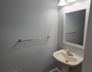 2155 Se Eatonville Drive - Photo Thumbnail 9