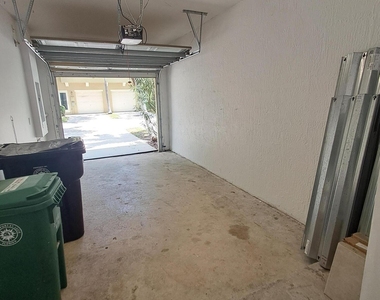 2155 Se Eatonville Drive - Photo Thumbnail 37