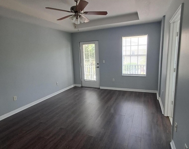 2155 Se Eatonville Drive - Photo Thumbnail 14