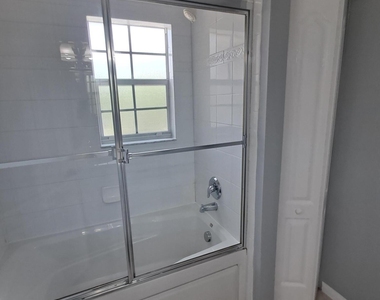 2155 Se Eatonville Drive - Photo Thumbnail 32